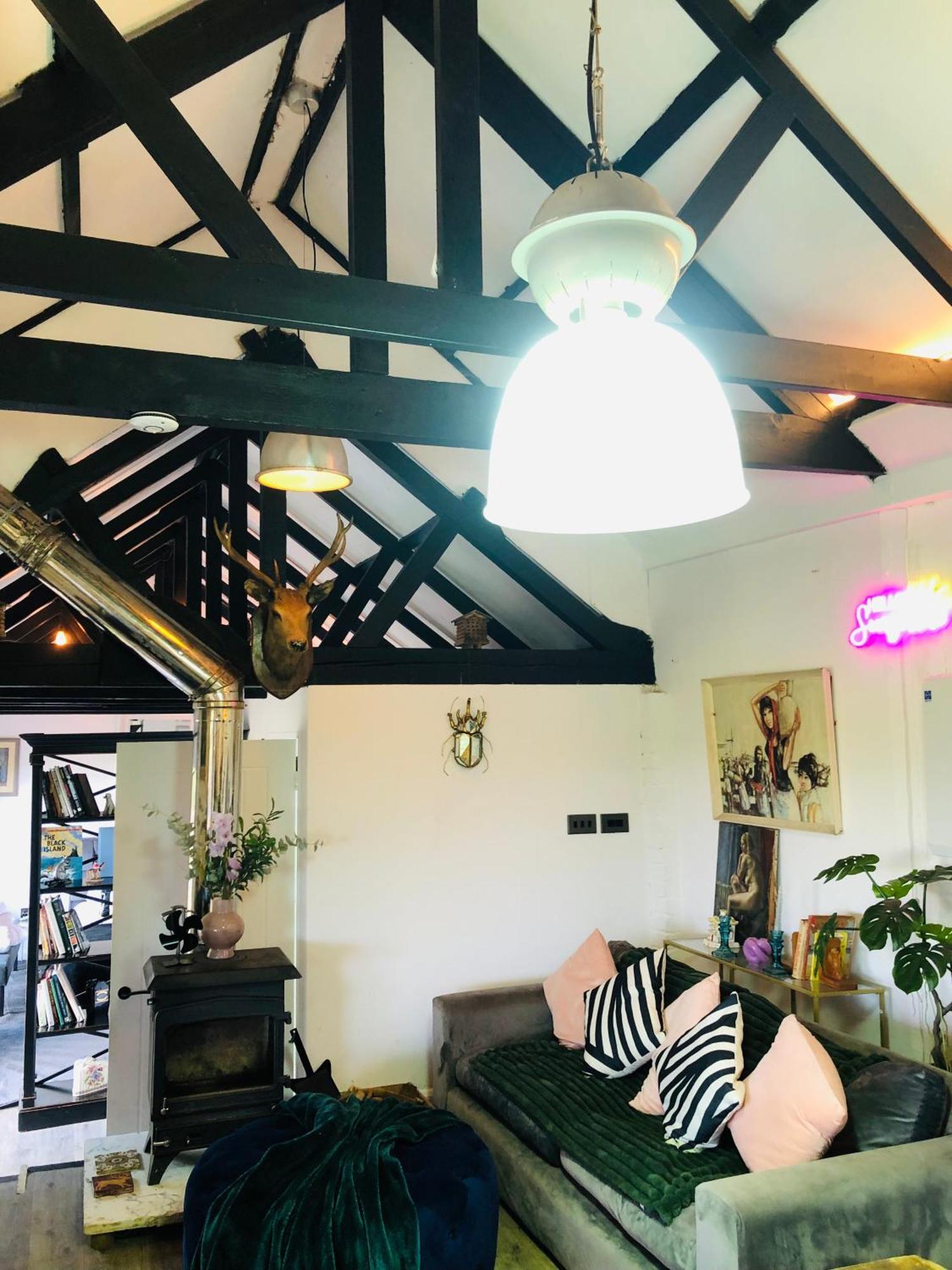 Barn Farm Fireplace Pet Friendly Firepit Bbq Holiday home Hertford